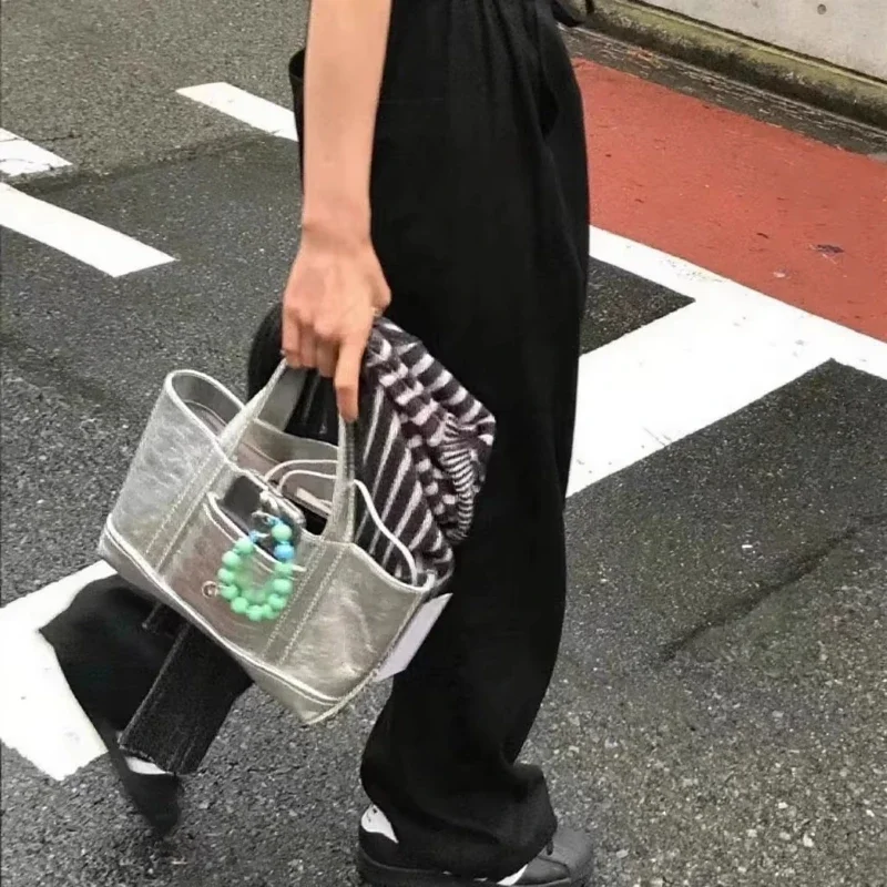 Trendy zilverkleurige PU leren - Women'S Vogue Bags recensie en prijs
